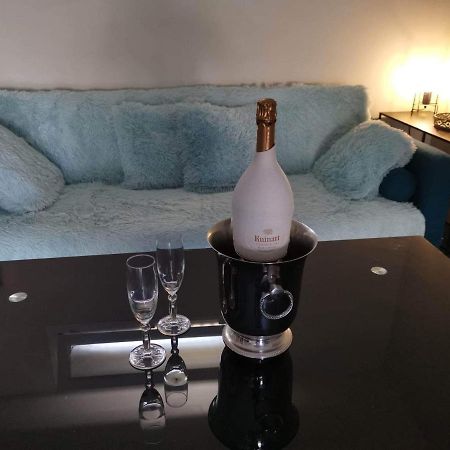 Suite Jacuzzi Au Calme Domont Екстериор снимка