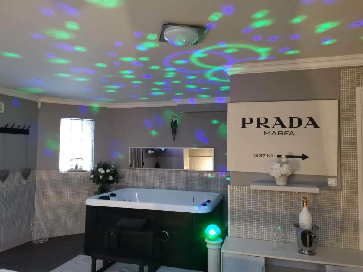 Suite Jacuzzi Au Calme Domont Екстериор снимка
